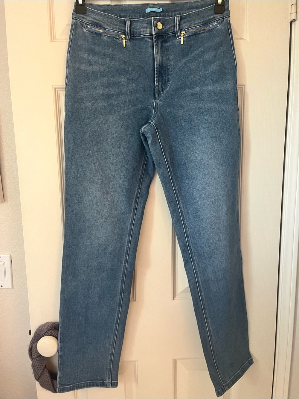 j mclaughlin women’s stretchy denim jeans with horizontal front zipper pockets